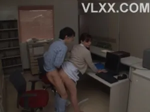 Bắt vợ của anh trai làm người tình