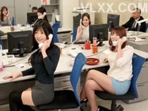 Vụng trộm cùng chị bồi bàn xinh đẹp