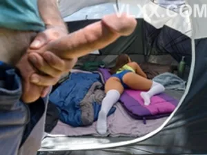 Em đừng nói gì nhé tý cô cho bắn tinh vào lồn